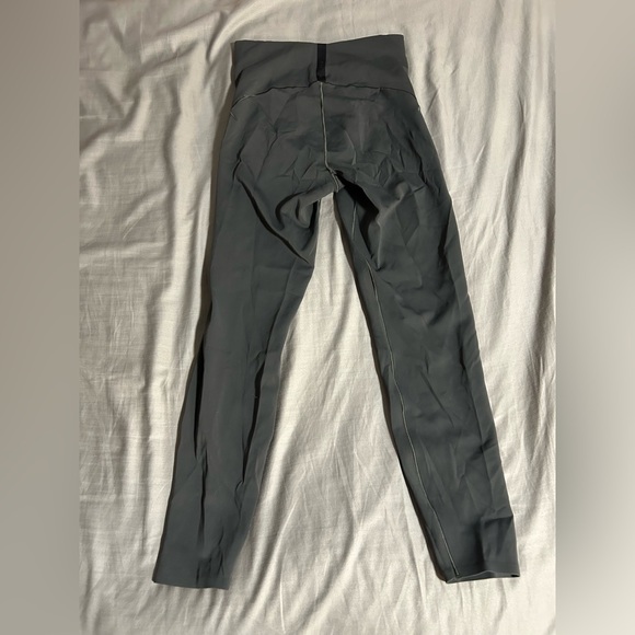 Offline by Aerie Charcoal Real Luxe Street Leggings Size S - Picture 4 of 4